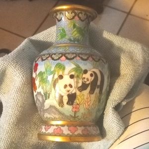 VTG CHINESE CLOISONNE PANDA VASE